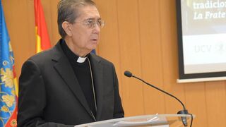 El cardenal Ayuso en la UCV