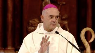 Arturo Ros asume como obispo de Santander