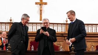 César Franco gana el XLIII Premio Mundial de Poesía Mística Fernando Rielo