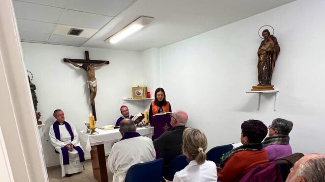 El Hospital de Txagorritxu de Vitoria ofrece una consulta en desuso del sótano del centro hospitalario para hacer de capilla