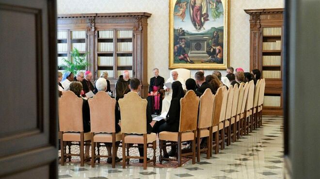 Francisco, con miembros de la Pontificia Comisión para la Protección de los Menores