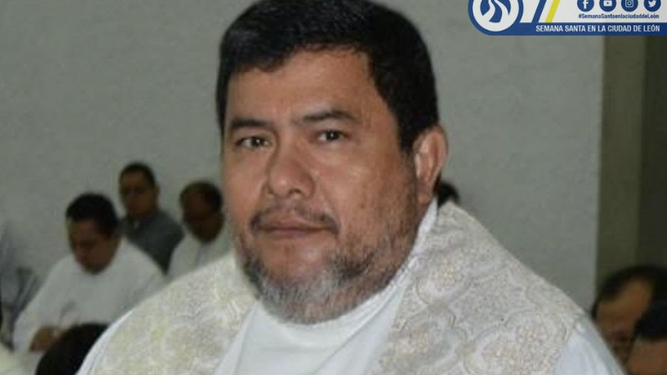 El sacerdote nicaragüense Marcos Díaz Prado