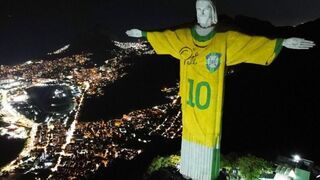 Homenaje a Pelé, el "Rey del fútbol", en Río de Janeiro. Brasil.