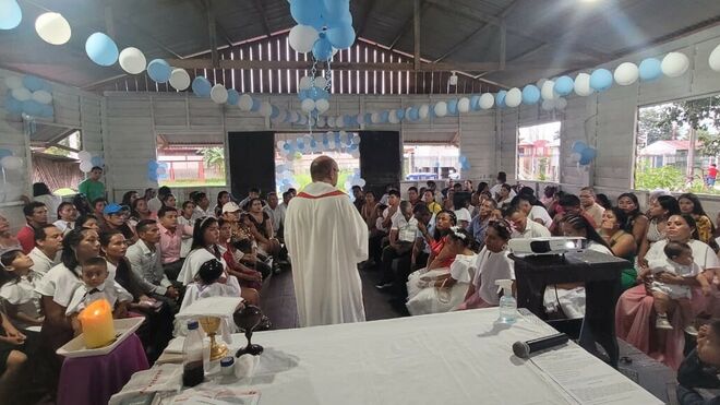 Sacramentos en Santa Rosa (río Amazonas, Perú)