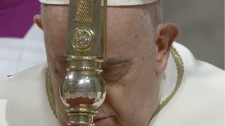 Francisco, recogido en oración