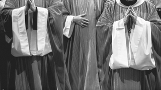 Obispos y sacerdotes