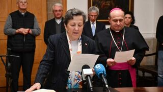 Pilar Farjas en su toma de posesión