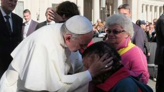 Abrazar a Francisco es abrazar el mundo, recibir un abrazo suyo es recibir un abrazo de parte de Dios
