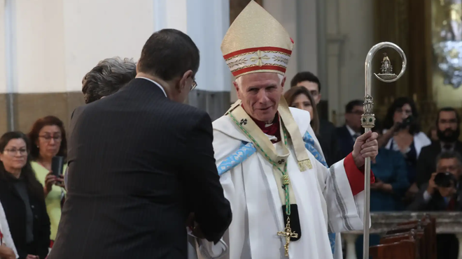 El arzobispo de Guatemala, con el nuevo presidente