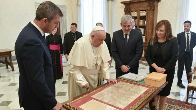 El Papa, con el presidente de Canarias