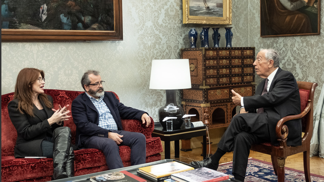Representantes de las víctimas de abusos, con el presidente de Portugal, Marcelo Rebelo