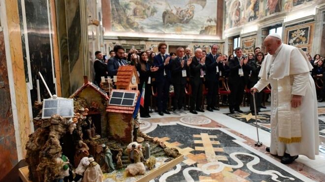 El Papa, con los representantes de los pueblos vaciados de Italia