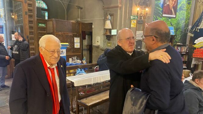 Osoro, Chomali y el padre Ángel