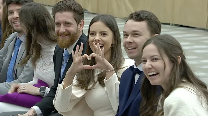 Parejas de recién casados, en la audiencia general para ser bendecidos por el Papa