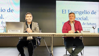 El obispo Cadiñanos con Lorenzo de Santos, director del Instituto Superior de Pastoral