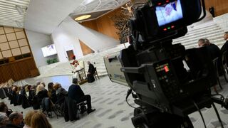 El Papa, con los directivos y empleados de TV 2000 y Radio inBlu