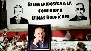 Homenaje a Castillo en El Salvador