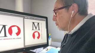 El diseñador Carles Ortega, autor del logotipo