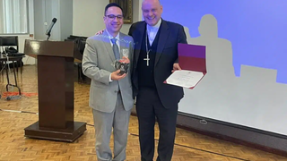Monseñor Javier Acero participó en el Taller de Inteligencia Artificial