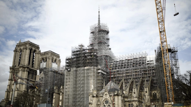 La nueva aguja de la catedral parisina de Notre Dame