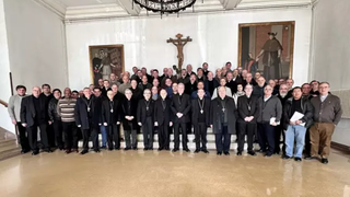 Obispos, vicarios y arciprestes de Iglesia Castilla reunidos en Ávila