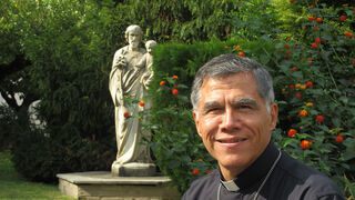 Alfredo Vizcarra: "La minería y la tala entran con impunidad en la Amazonía peruana porque no hay quien ejerza autoridad"