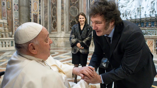 Papa Francisco y Javier Milei
