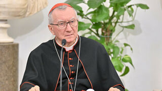 Parolin, contra el envío de tropas a Ucrania