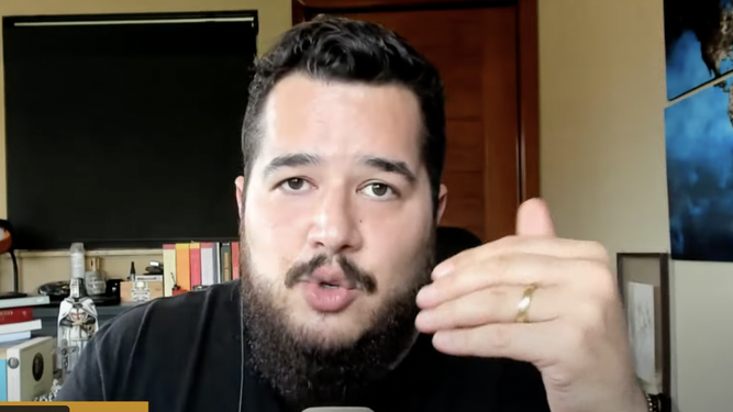 El influencer católico brasileño Bernardo Kuster