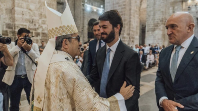 Argüello, con García-Gallardo en su toma de posesión