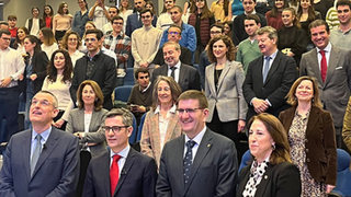 El ministro Bolaños en la Universidad de Deusto
