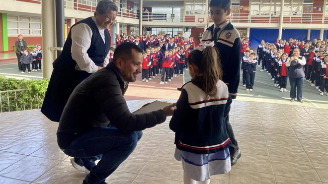 El secretario general de CIEC, Óscar Pérez, en un acto en un colegio