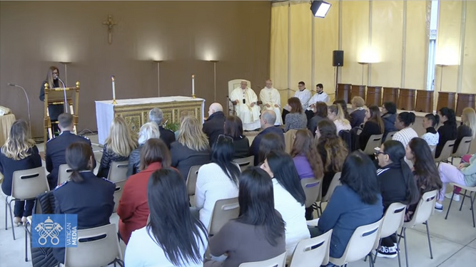 Misa in coena Domini en la cárcel femenina de Rebbibia, en Roma, presidida por Francisco