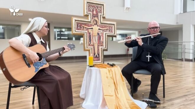 Sor Flávia y Dom Ricardo