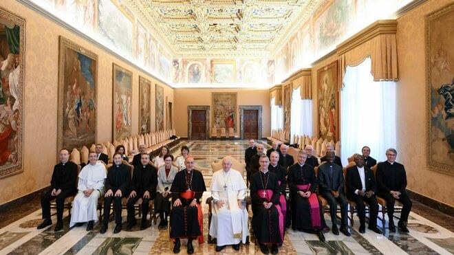 Francisco, con los miembros de la Pontificia Comisión Bíblica