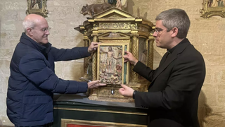 Puerta del sagrario de la iglesia de San Torcuato recuperada