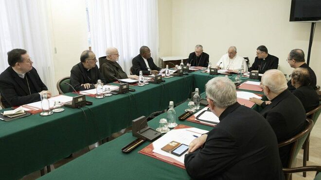 El Consejo de los cardenales durante una de sus reuniones