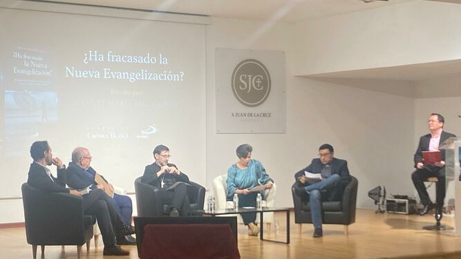 Un momento de la presentación del libro