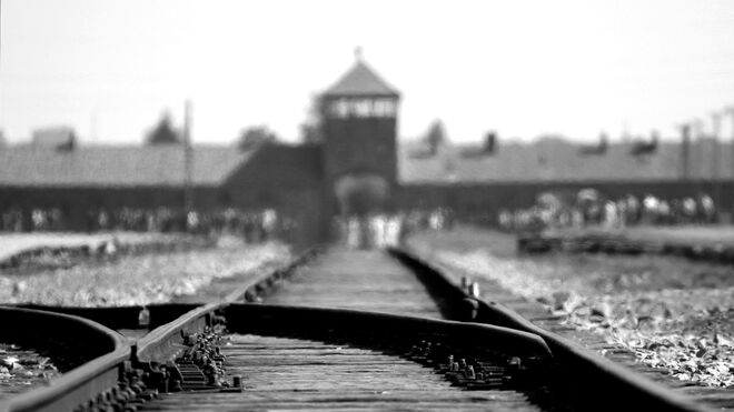 La vía del tren que conducía a Auschwitz