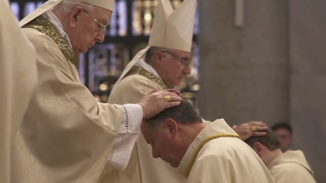 Consagración de monseñor Artime