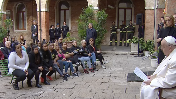 Francisco, con las reclusas