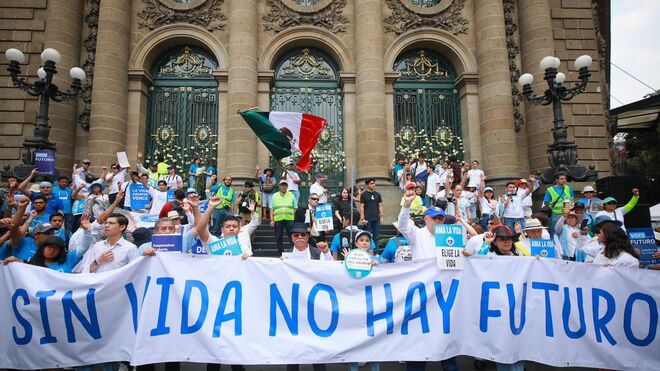 (FIn de semana) Miles de capitalinos salieron a las calles para exigir respeto y garantías para la mujer embarazada