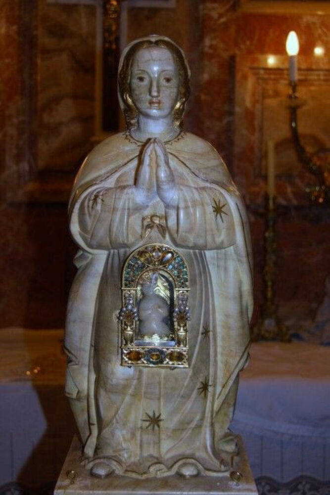 La Mare de Déu del Lledó, d'alabastre