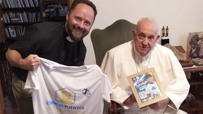 El padre Viola con el Papa