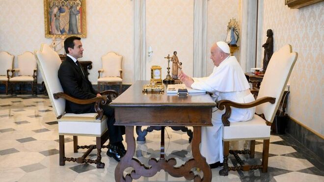 El Papa conversa en privado con el presidente de Ecuador