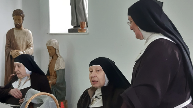 Algunas de las clarisas de Belorado
