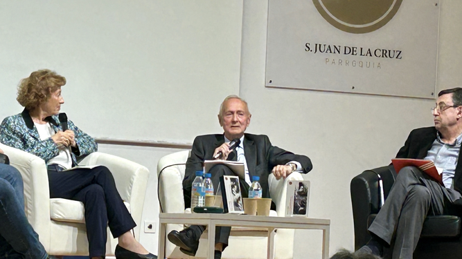 Laboa durante la presentación en Madrid de 'Nada sin el otro'
