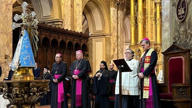 Oración durante el Tedeum en la catedral de Buenos Aires