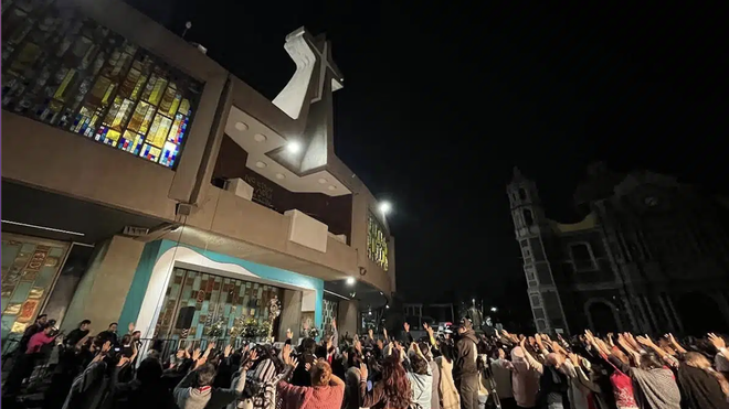 Velada de oración en la basílica de Guadalupe