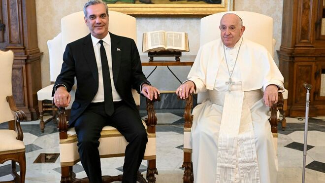 Luis Abinader y el papa Francisco